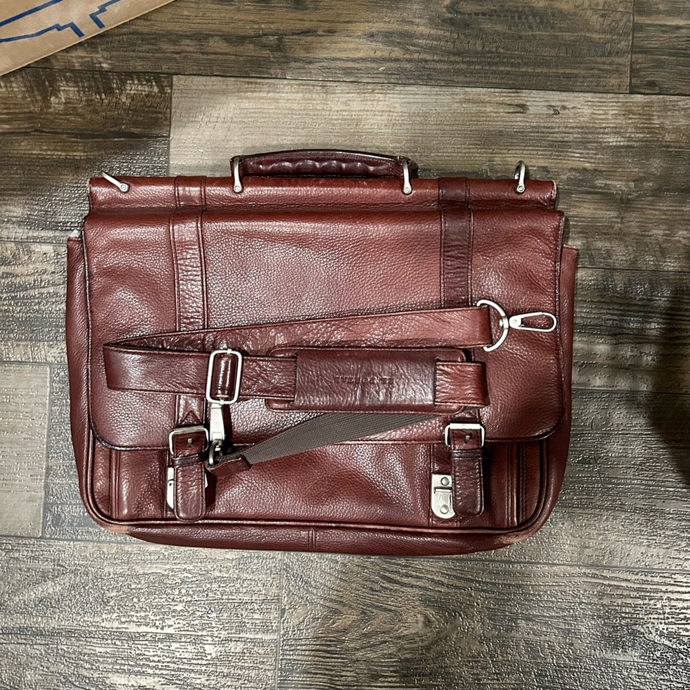 El Portal leather brief case bag. Legal.